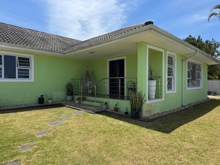 4 Bedroom Property for Sale in Gonubie Eastern Cape